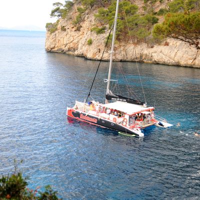 https://www.robinsonboat.com/wp-content/uploads/2021/05/Catamaran-Under-Sail-Mallorca-400x400.jpg